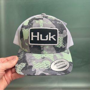 NWT Huk Fishing Mesh Snapback Cap